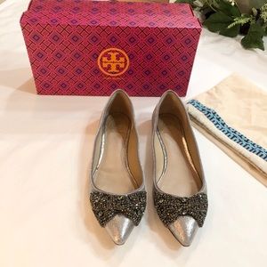Stunning Tory Burch Vanessa flat in Pewter six 9